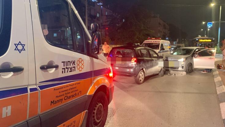 שני פצועים בינוני בתאונה ברמלה