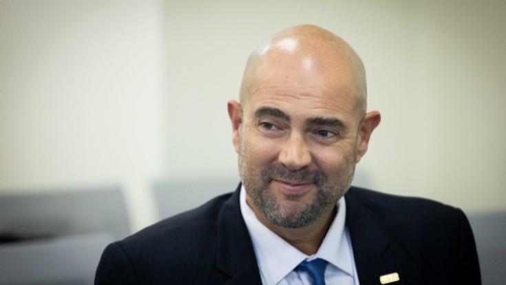 כתובת "אוחנה מאפיונר" רוססה מתחת לביתו של יו"ר הכנסת, חקירה נפתחה