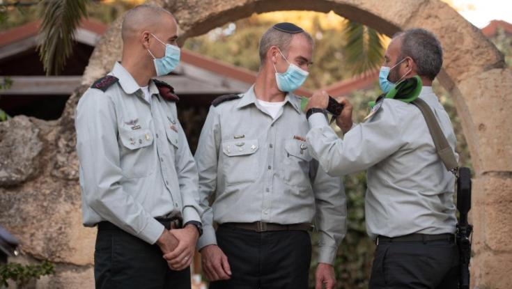 בטקס שנערך בשילה הקדומה, המפקד הסרוג סיים את תפקידו