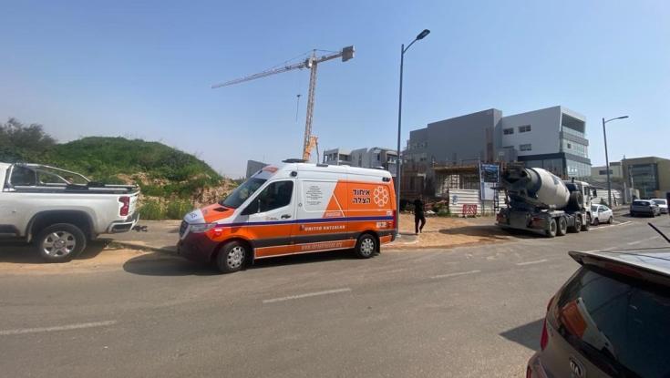אבן יהודה: פועל נפל מפיגום &ndash; מצבו בינוני