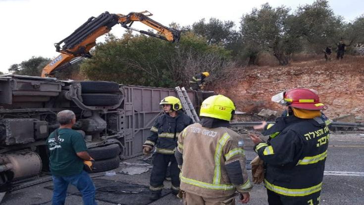 תאונת דרכים קשה בגליל: חמישה הרוגים בהתנגשות עם אוטובוס שהסיע חניכים מבני עקיבא
