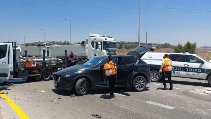 כביש 65: פצוע בינוני ו-3 קל בתאונה