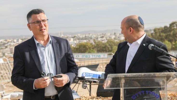 גדעון סער בביקורת על בנט: יהיו השלכות אם הקואליציה לא תתעשת
