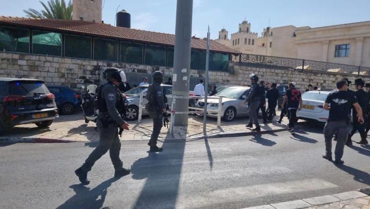 שוטר נפצע קשה בפיגוע דקירה בירושלים, המחבל חוסל
