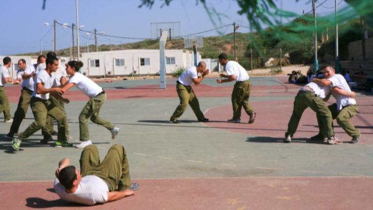 יום אימונים מסוכן | בתוך כשעה, שישה חיילים נפצעו באימון קרב מגע בבסיס נח"ל