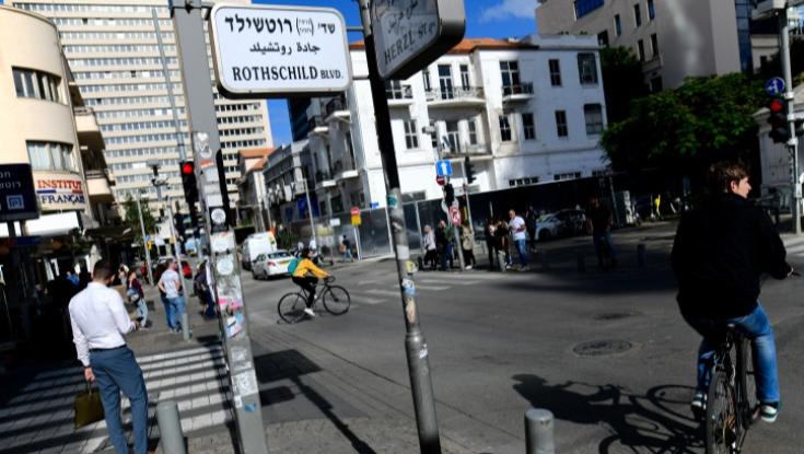 "זאת לא אזכרה שיצאה משליטה": עיריית תל אביב מסבירה למה רוטשילד התמלא בכסאות