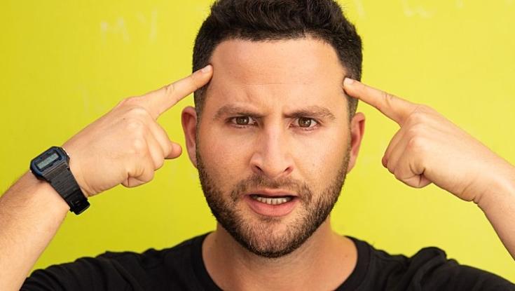 תפרסם בלי השם שלי: גיא הוכמן שיתף אבל הגולשים שמו לב לטעות הקורעת
