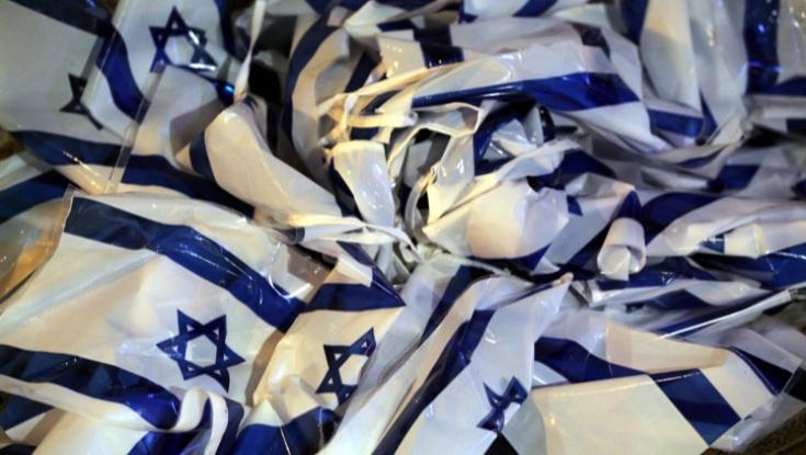 מרצה באוניברסיטת תל אביב נגד תליית דגלי ישראל: "ככה נראית מחלה"
