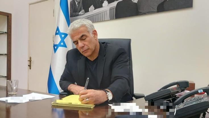 לפיד שוחח עם ראשי רשויות, גנץ קיים הערכת מצב מורחבת: "נערכים לכל תרחיש"