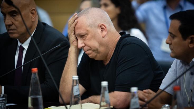 ראש המועצה שמממן את פינוי התושבים: "אני חייב למלונות 30 מיליון שקל"