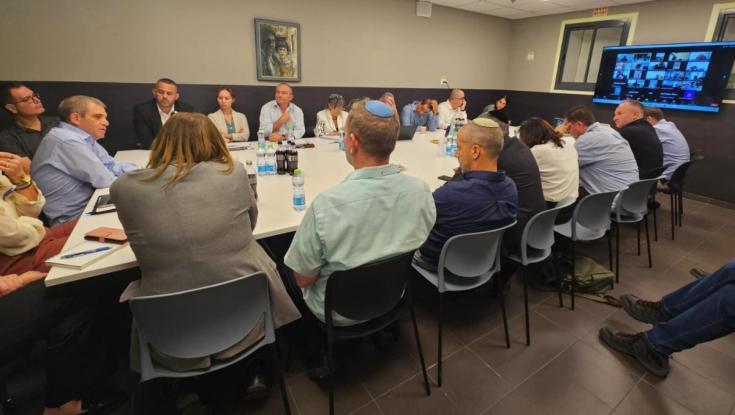 גל הירש: "המדינה מעניקה סיוע ותמיכה לבני משפחות החטופים עד שתושלם המשימה"