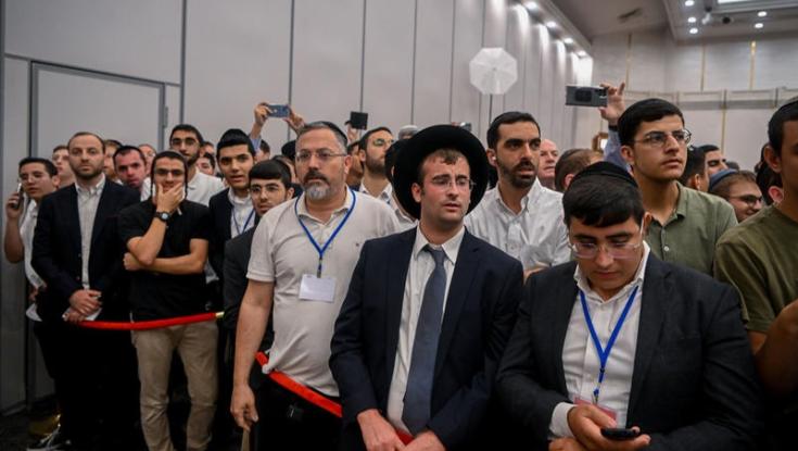 הדרמה בבחירות לרבנות: השניים שנעדרו, המעטפה הכפולה &ndash; וההחלטה המסתמנת