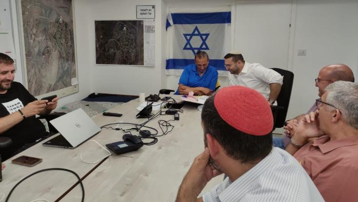 השר וסרלאוף ביקר במטולה: "האחריות להחזיר את התושבים בביטחון היא עלינו"