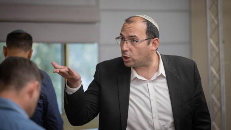 "עושים סיבוב על ראשי המפלגה": המשבר בליכוד סביב חוק הרבנים מחריף