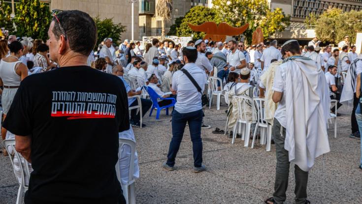 הרב איתמר אלדר לא מתרגש מהביקורת: תפילה ללא מחיצה היא לא איסור הלכתי