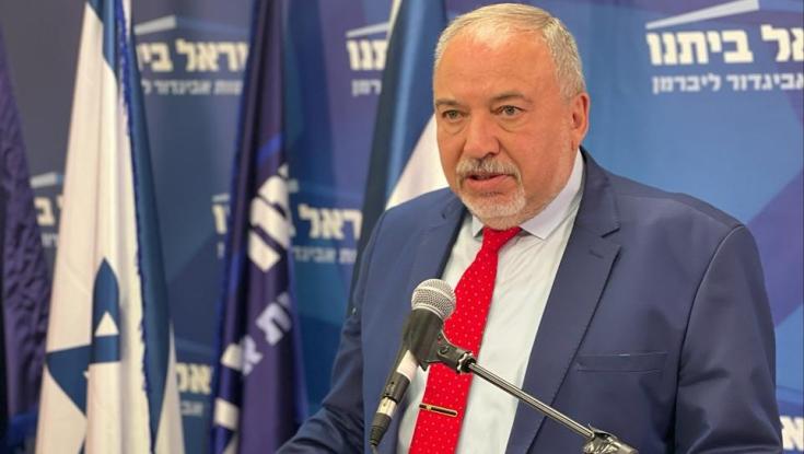 ליברמן: "נתניהו וסמוטריץ' החליטו לבטל את חוק השבות"