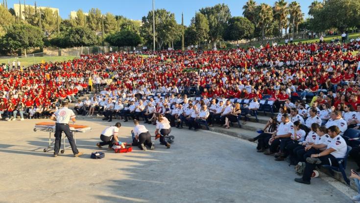 מצילי חיים קטנים: כ-3,000 תלמידים הוכשרו כמגישי עזרה ראשונה במד"א