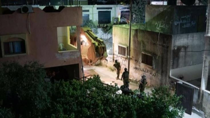 "שובר גלים": צה"ל הרס את בתי המחבלים מהפיגוע באריאל