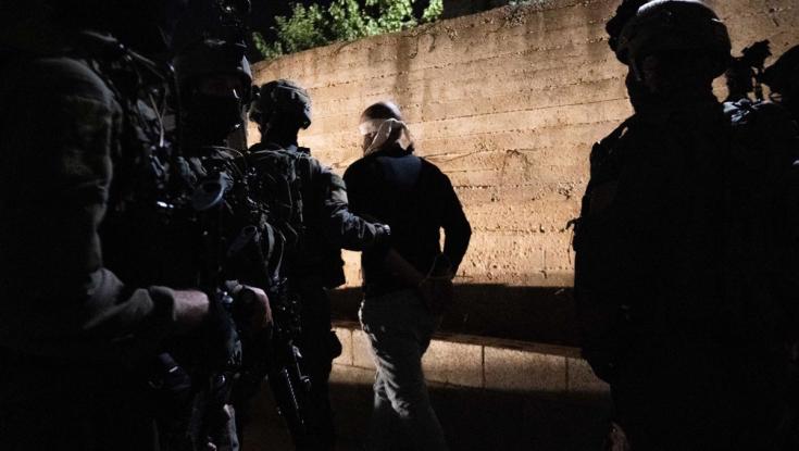 שובר גלים: כוחות הביטחון עצרו 18 מבוקשים ברחבי יהודה ושומרון