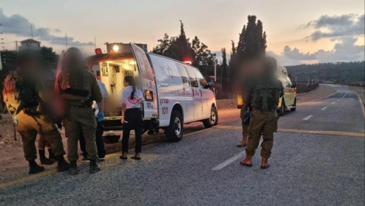 פיגוע דריסה בשומרון: 2 לוחמי מילואים נפצעו קל, המחבלים נוטרלו