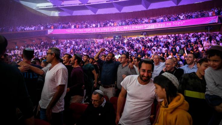 פעם היתה חומה בין חב"ד לדתיים, התחננו לראשי ישיבות הסדר שילמדו חסידות