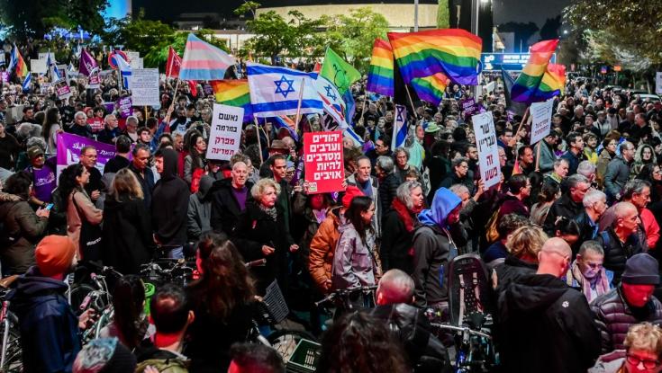 צעדת הזעם: אלפי מפגינים בתל אביב נגד הממשלה החדשה