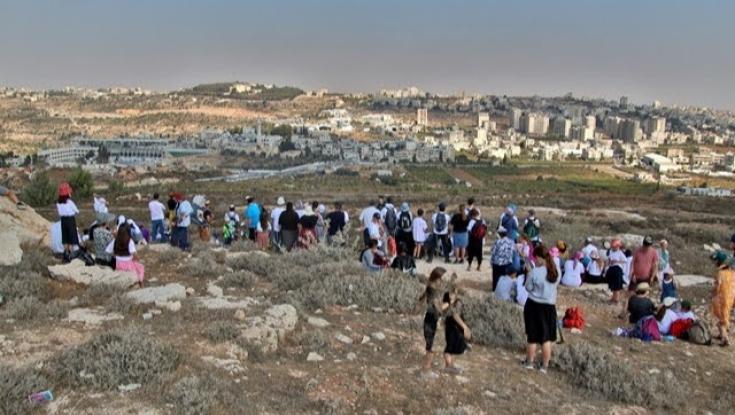 כ-2,000 איש השתתפו בפסטיבל צעדת "עלייה ברגל" מגוש עציון לירושלים