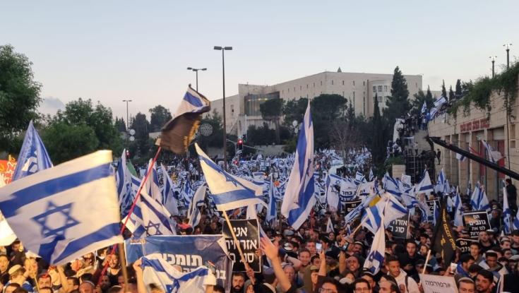 "לא יגנבו לנו את הבחירות": עשרות אלפים בהפגנת התמיכה ברפורמה המשפטית