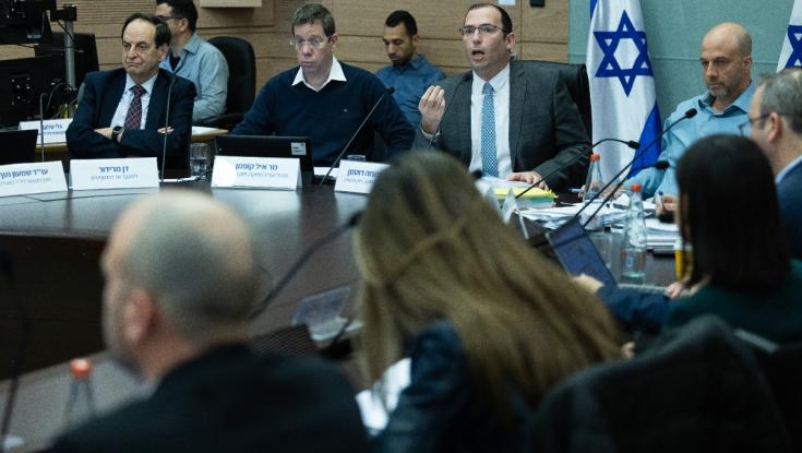 "לא נשמש תפאורה": האופוזיציה תחרים את הדיונים בועדת החוקה