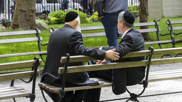 נשאל אם הוא יהודי - ונדקר: חשד לפשע שנאה בניו יורק