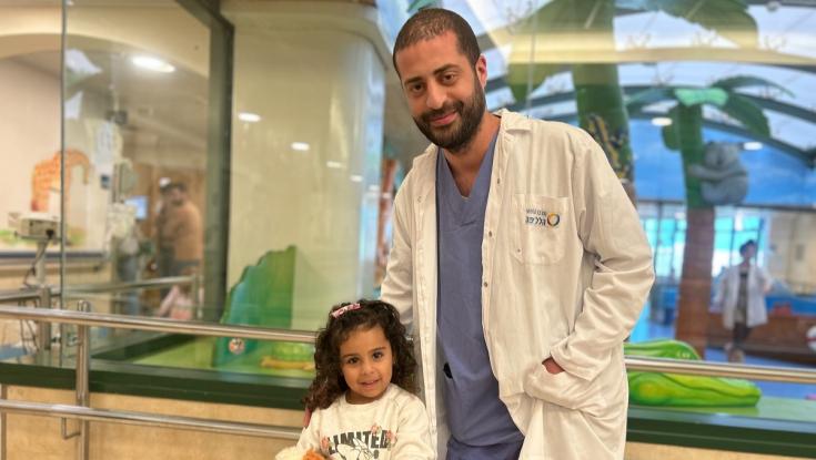 הילדה בלעה את הטבעת של אימה: כך האב הציל את חייה