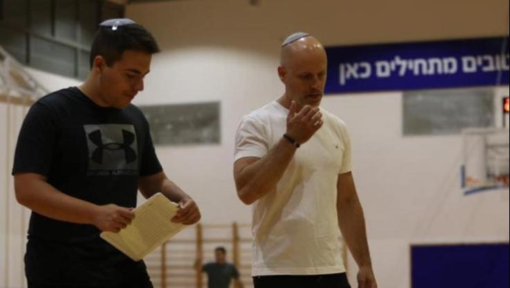 מעולם קבוצה ערבית לא שיחקה בליגה הלאומית - ואז הגיע המאמן הדתי