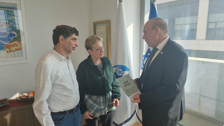 ליקויים בטיפול בשבויים והנעדרים : הדרישה של המבקר מהממשלה החדשה