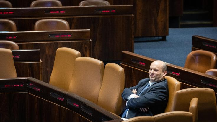 הפעם מיליון שקל: בנט בתביעת דיבה נגד הרב שפיקפק ביהדותו