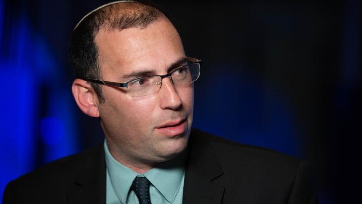 רוטמן תועד חוטף מגפון ממפגינה - טלי גוטליב: "כל הכבוד על האינסטינקט"