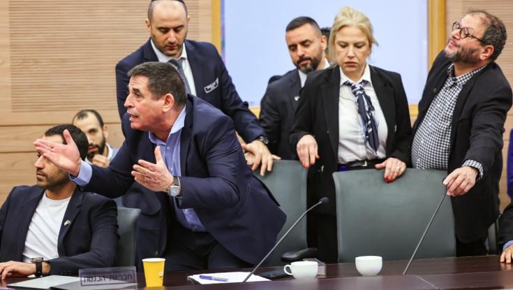 צרחות בדיון על הרפורמה המשפטית - המיקרופונים של חברי האופוזיציה כובו