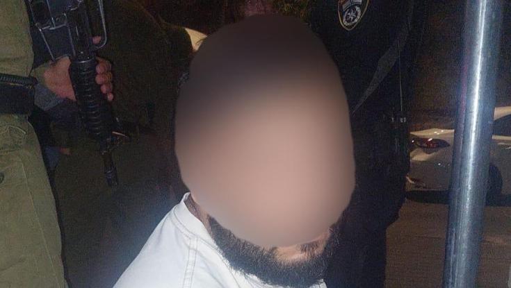 עם ציצית וכיפה: נעצרו חשודים בכניסה לבית כנסת בירושלים