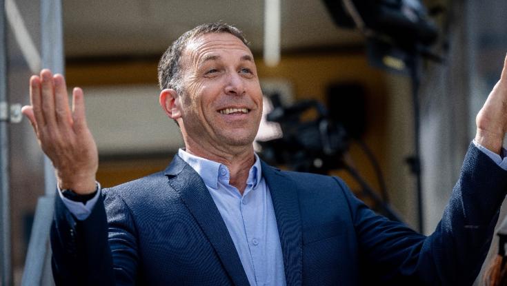 מתן כהנא בפרגון נדיר לשר החרדי: "שיחק אותה"