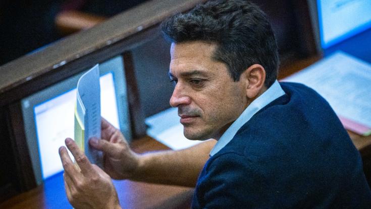 מהלך ראשון של השר שיקלי: עוצר תקצוב עמותה המזוהה עם השמאל
