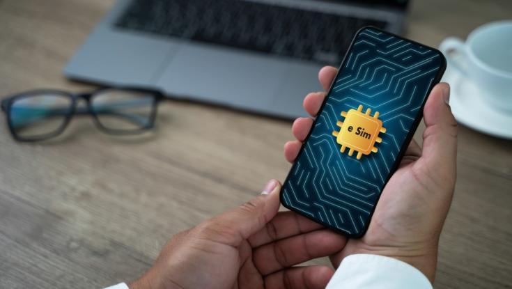 E-sim לעסקים בישראל: איך זה חוסך זמן וכסף?