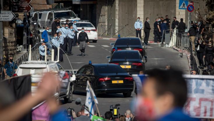 נתניהו דורש להחליף את כל הנהגים בשיירה ומסביר מדוע