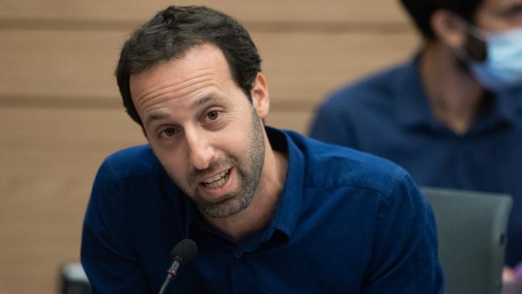 רם שפע נחרד מהמודעה - ואז גילה את הפאדיחה