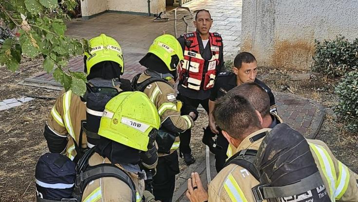 אסון בכרמיאל: שני דיירים חולצו מדירה בוערת - אחד נפטר בבית החולים