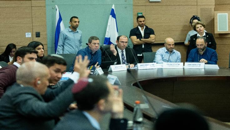 מהומה בכנסת: ח"כ קיללה את סמוטריץ' בשידור חי
