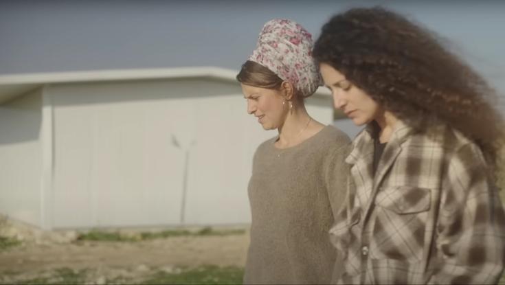 אחיות החטופים מדברות: מה באמת קורה בין המשפחות?