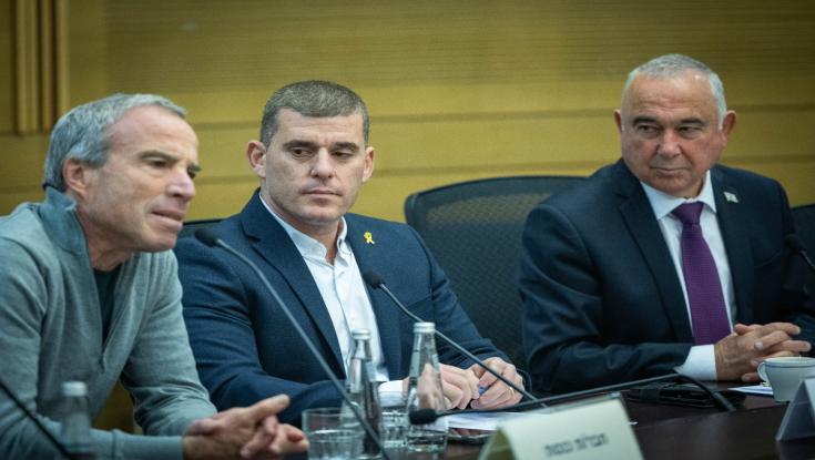 מכה ליאיר לפיד: חבר הכנסת עורק מהמפלגה במפתיע