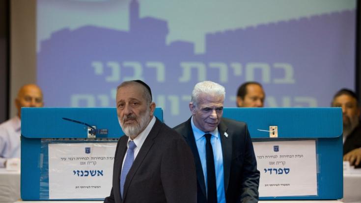 בחסות המלחמה: המועמד הדתי בצו 8, יש עתיד וש"ס בדיל על הרבנות