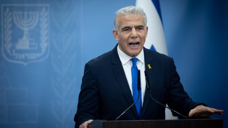 לפיד נגד נתניהו: "כל מה שנשאר מ'מר בטחון' זה עיי חורבות מבארי עד קריית שמונה"