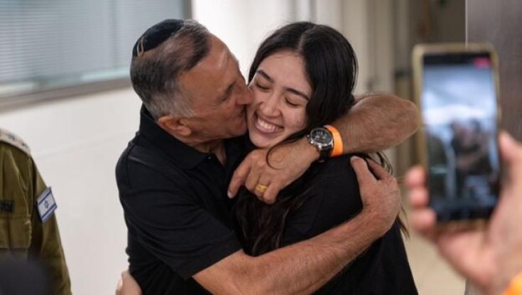 קרובת החטוף: "נעה ארגמני נחטפת פעם שנייה - על ידי נתניהו"