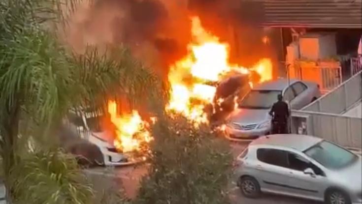 צפו: הנהג התעלף וכמעט נשרף בחיים - כך השוטר הציל את חייו